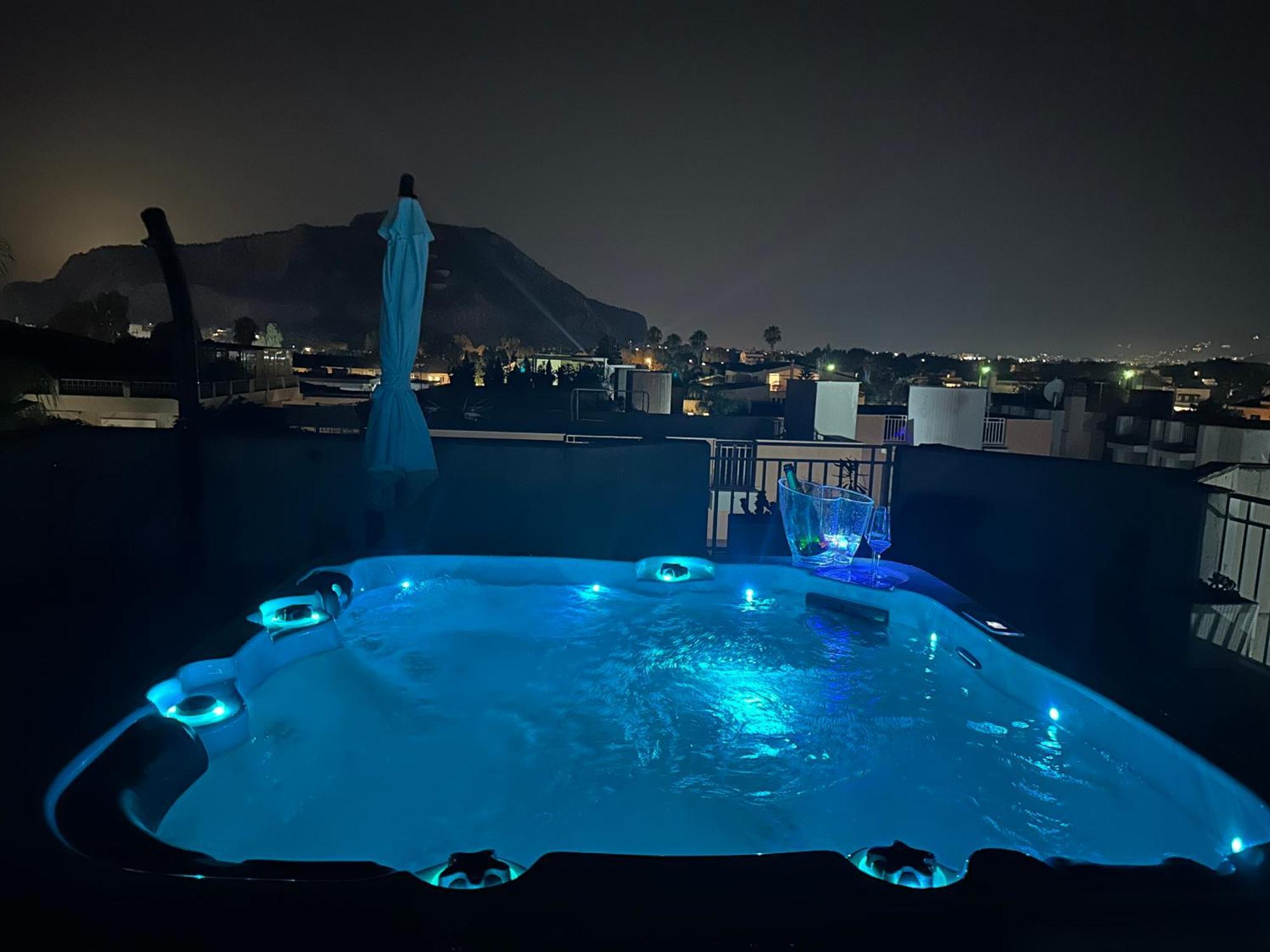 Appartamento Flat With Jacuzzi - Casa Pia Mondello Esterno foto
